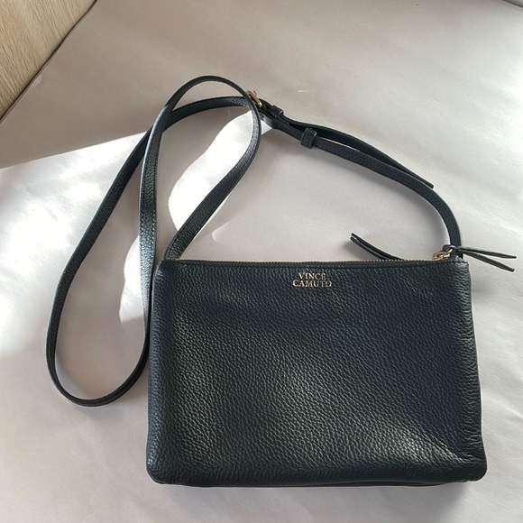 Vince Camuto Handbags - Vince Camuto Amira Crossbody Bag